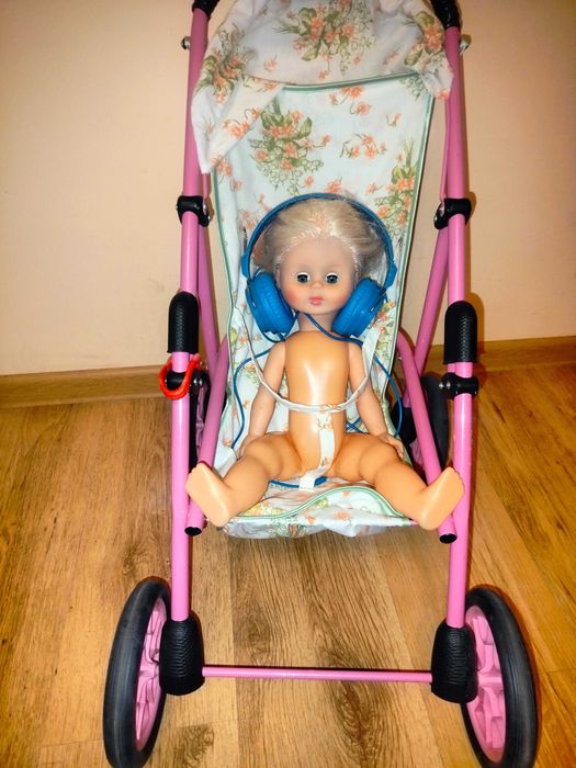 Wózek spacerówka z lalką i słuchawkami – Super Zestaw!