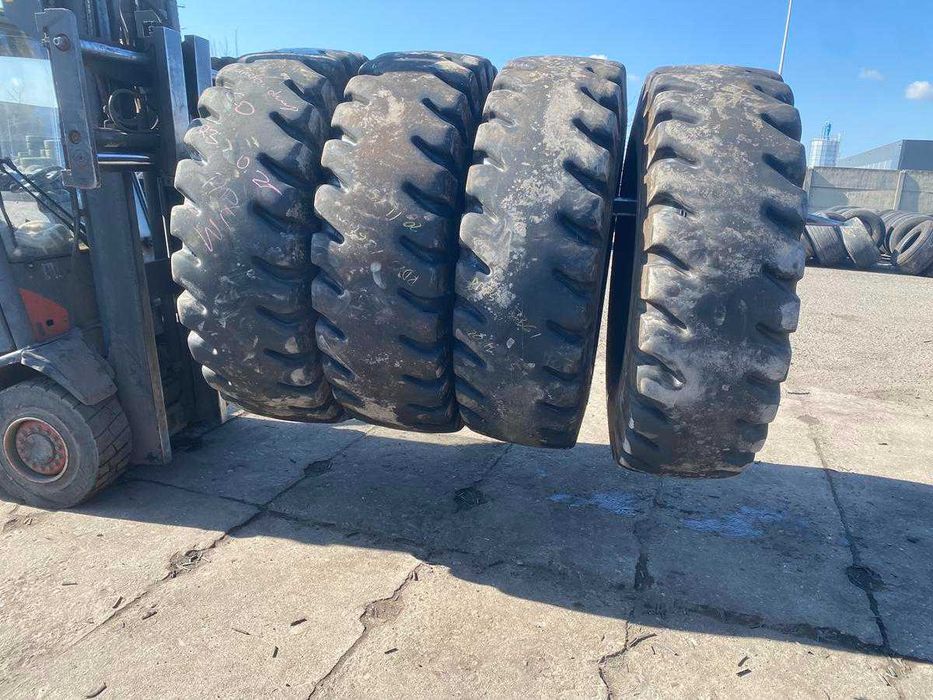Opony używane przemysłowe 18.00-25 BKT CONTAINER RENG 80% Bieżnika