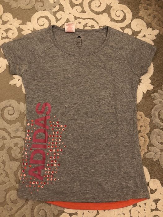 Várias T-shirt desporto Adidas, Nike