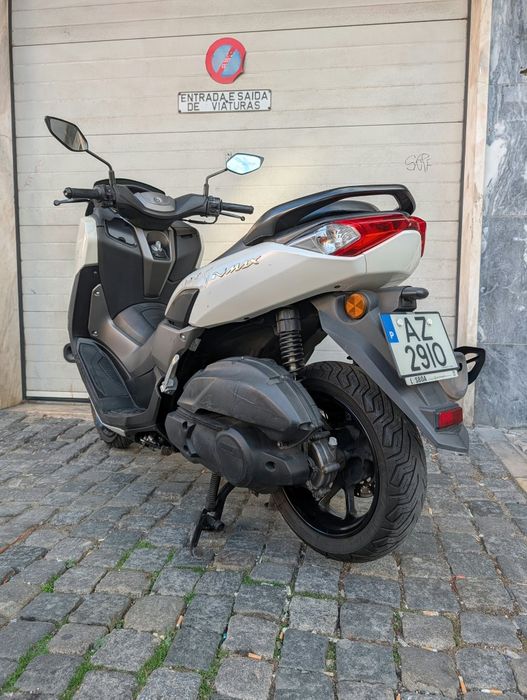 Yamaha N-Max 125cc