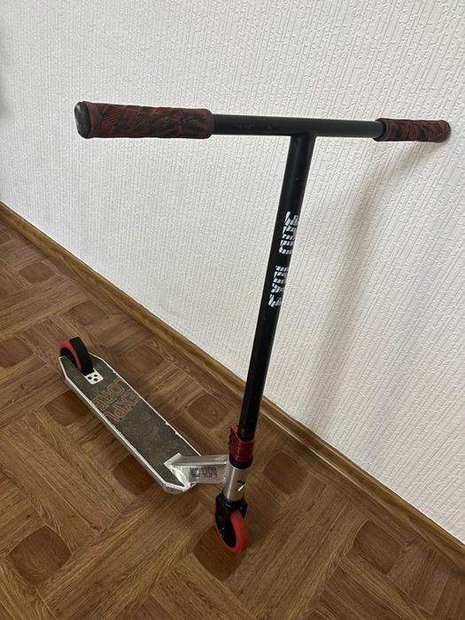 Трюковий самокат  Explore