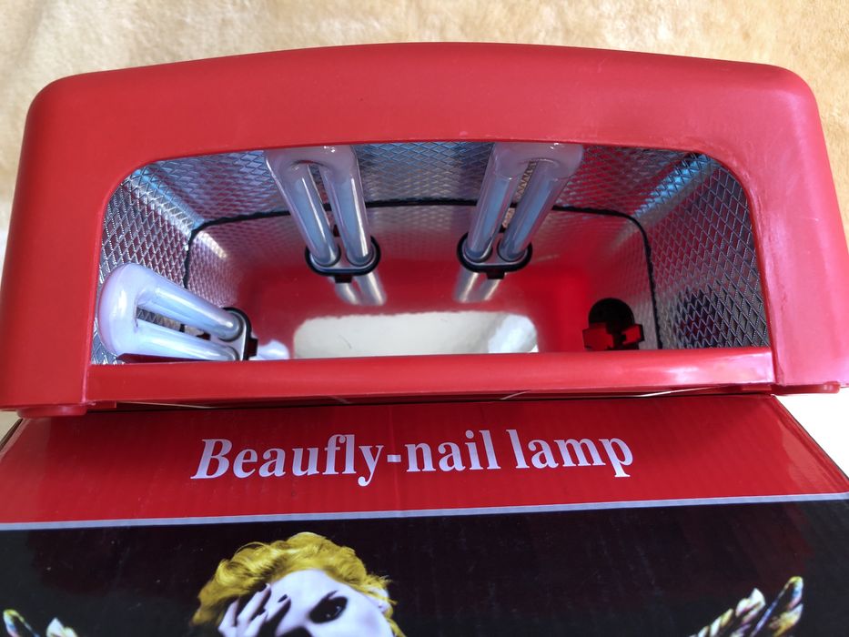 Лампа для манікюру