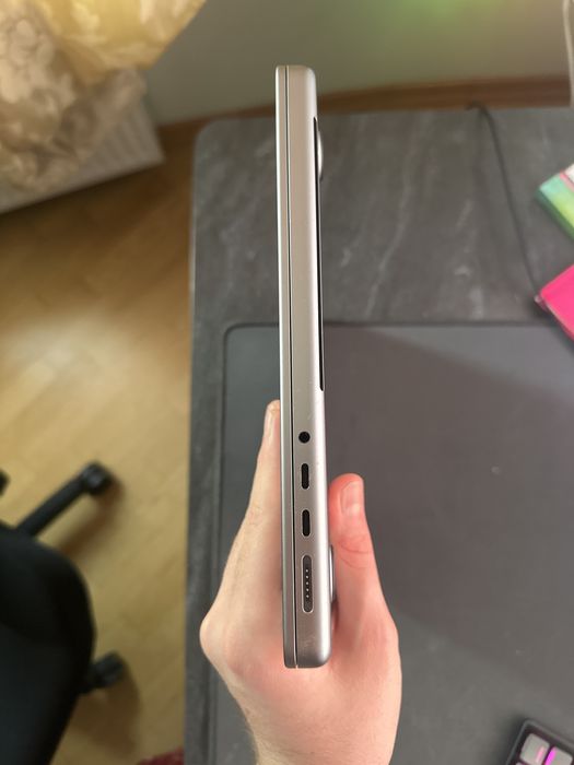 Macbook Pro 14 (139 циклов!)