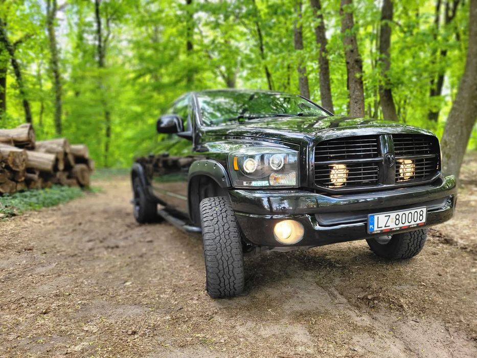 Dodge RAM Dodge RAM 1500 | SUV | Automat | 6 osób | Benzyna + LPG | 2006