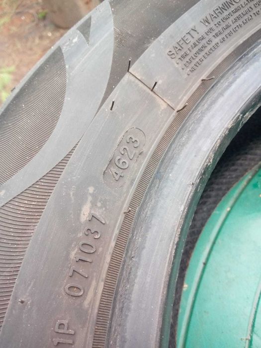 резина  Pirelli  на 14 в хорошем состоянии летняя и зимняя