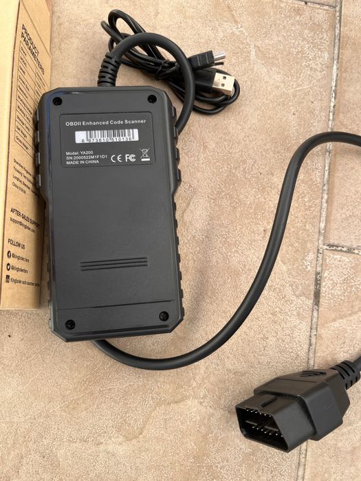 Skaner diagnostyczny, czytnik błędów YA200 OBD2