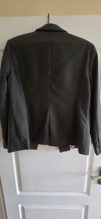 Продам пиджак р.46
