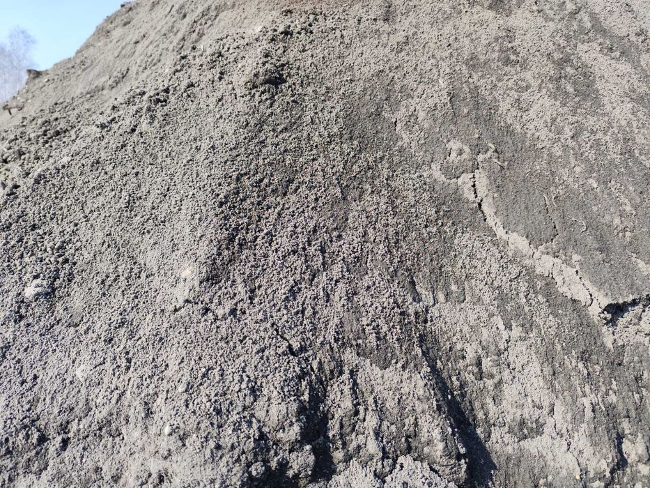 CZARNOZIEM PRZESIEWANY - idealna ziemia ogrodowa lub pod trawniki