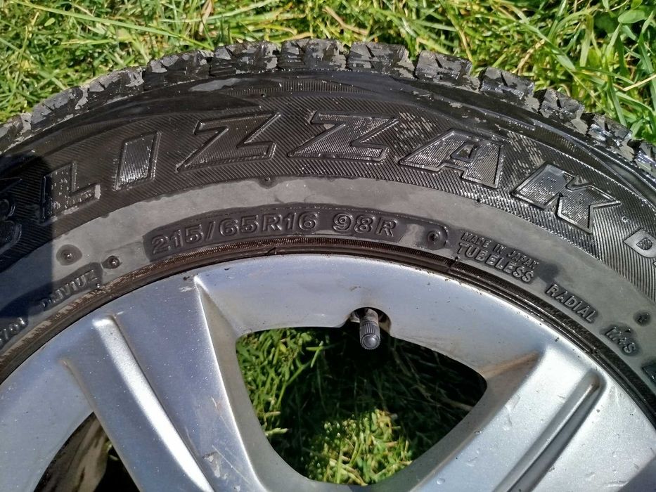 Продам диски до Пежо 508 з шинами 215/65 R16 Brіdgestone на дисках.