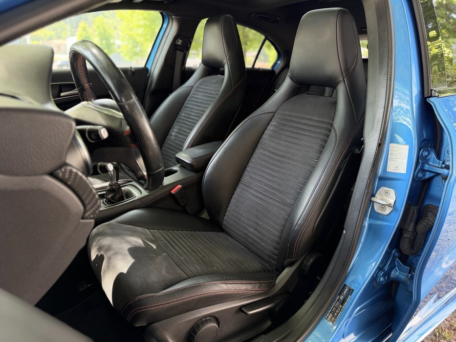 MERCEDES A200 AMG