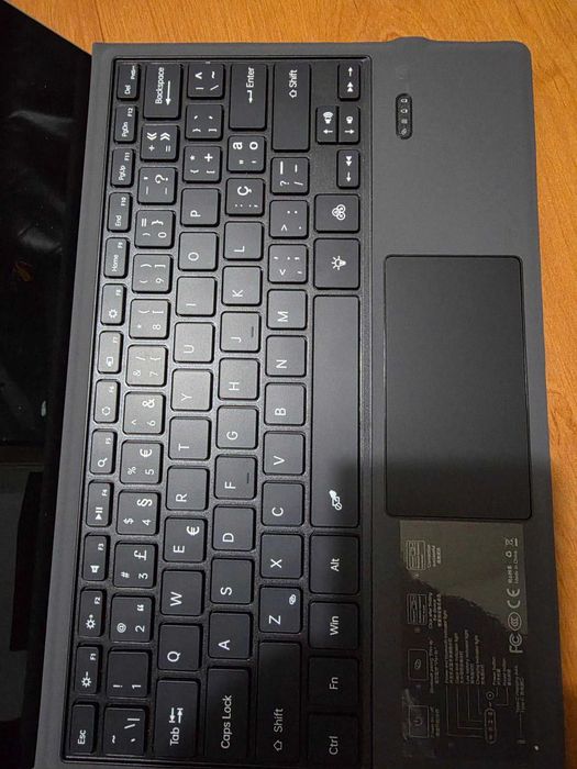 Microsoft Surface Pro 5 i5 | Touch | SSD | Leve e Versátil