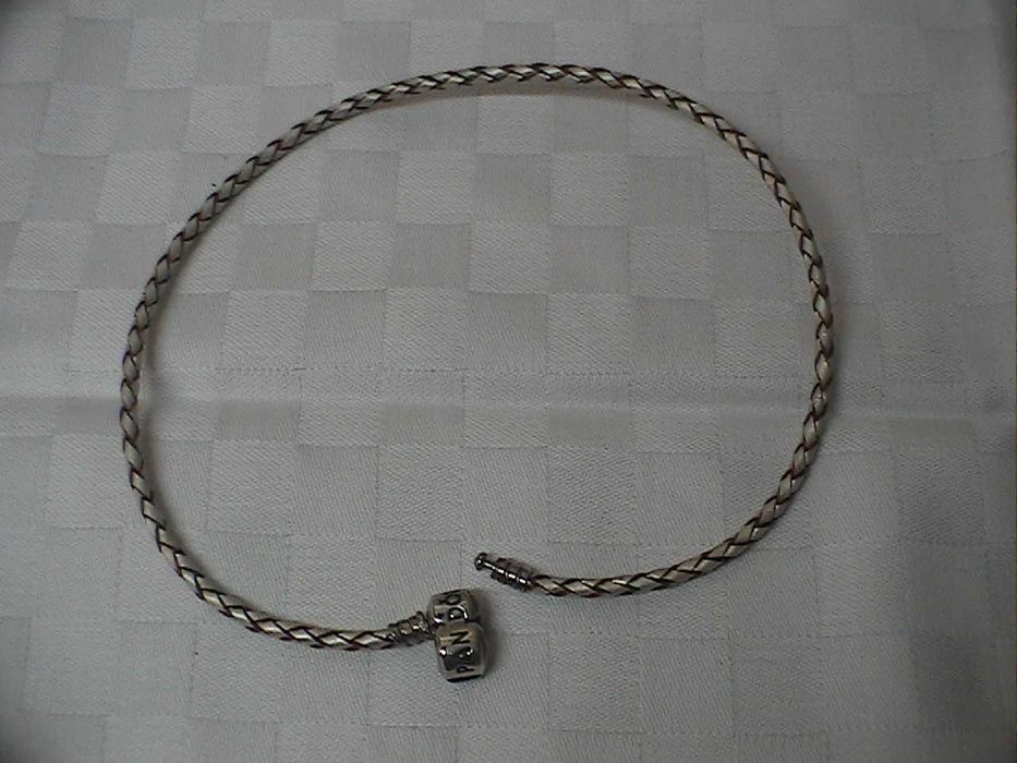 Pulseira original PANDORA pele cinzenta entrançada