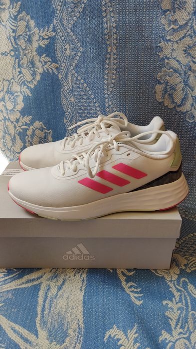 Кросівки Adidas жіночі