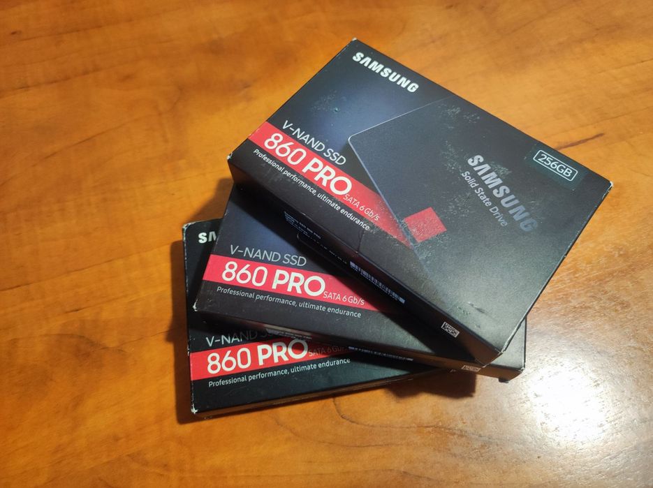 SSD Samsung 860PRO 2.5 Sata 256Gb 512Gb 600Gb 800Gb 1.6Tb Intel