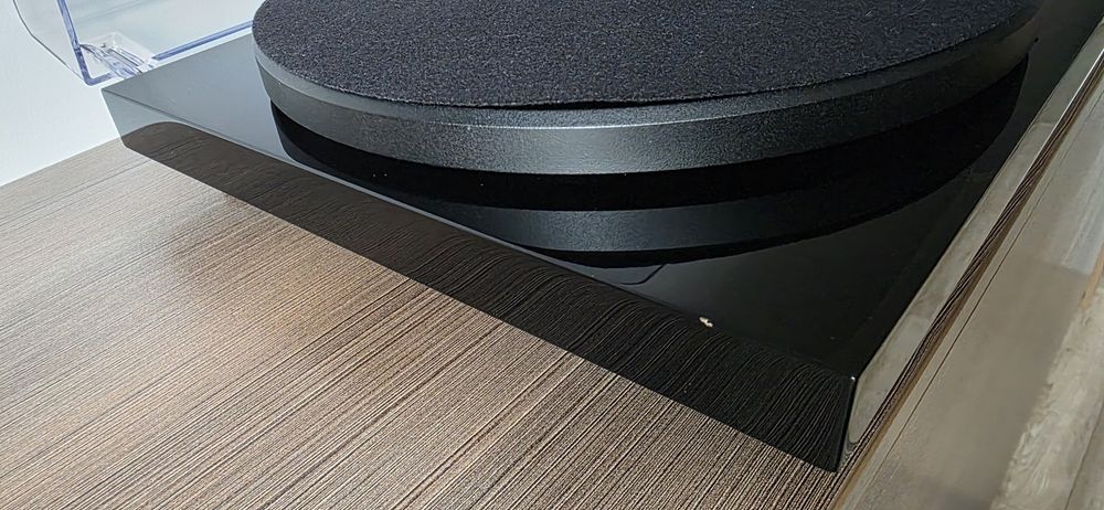 Pro-Ject Debut Carbon bez wkładki