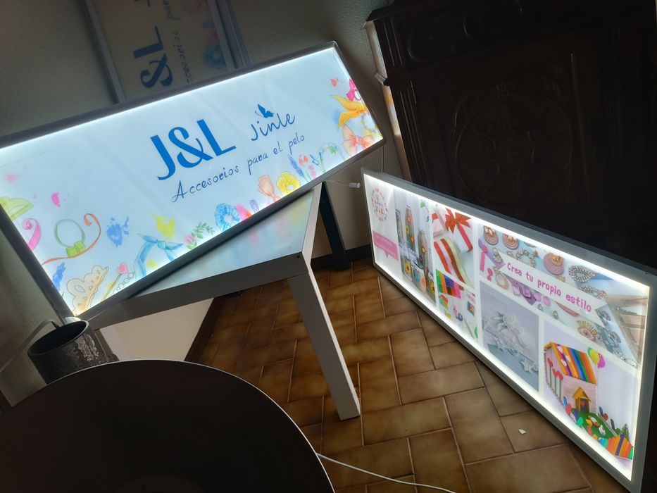 Expositor luminoso para lojas