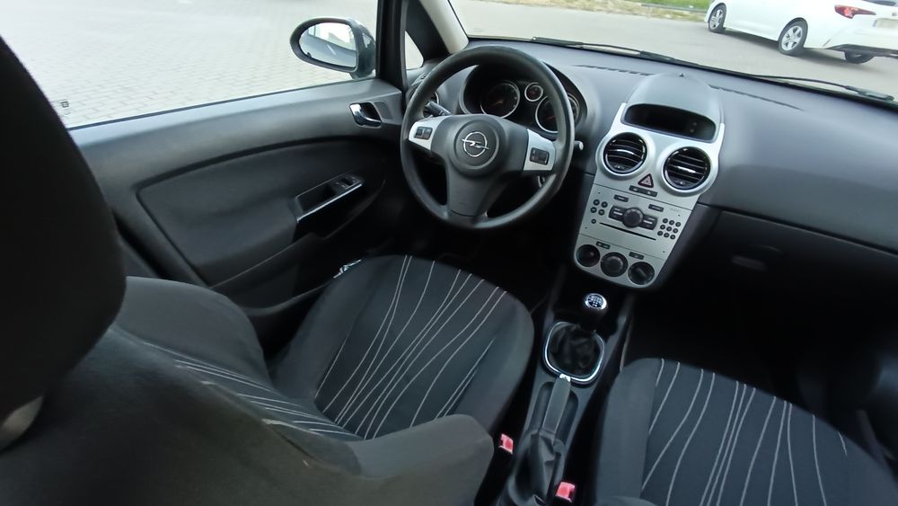 Opel corsa  128Milkms