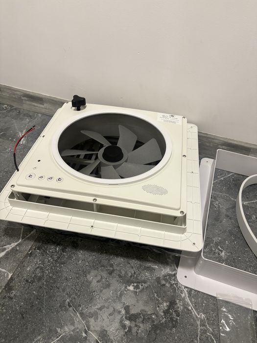 Wentylator okno do campera