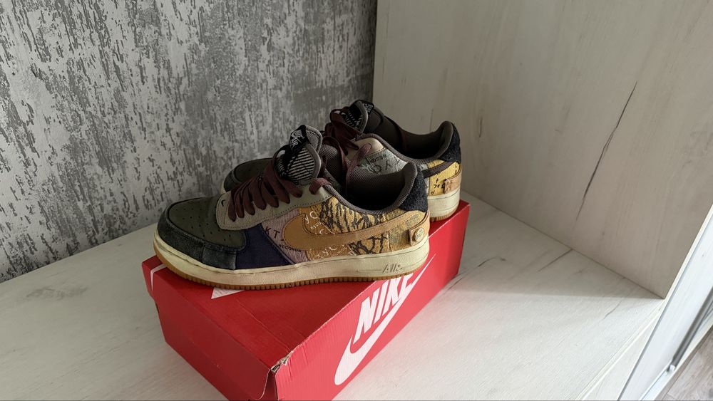 Nike Air Force 1 б/у в гарному стані