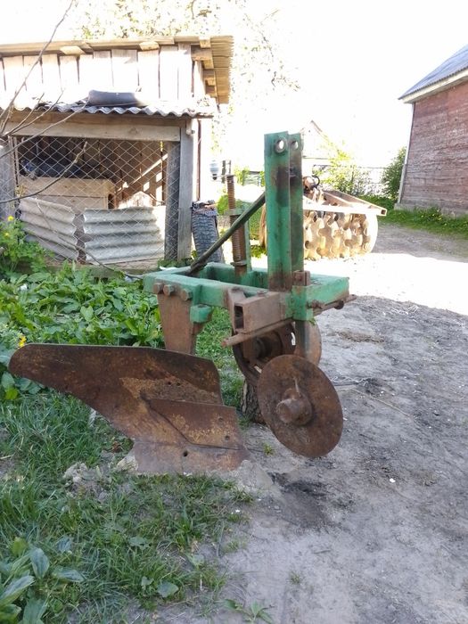 Продам Плуг 1-35