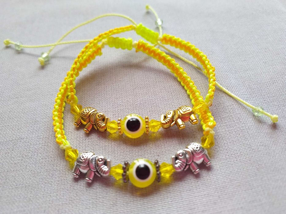 Pulseira em Macramê Olho Turco entre Elefantes Amarelo Neon