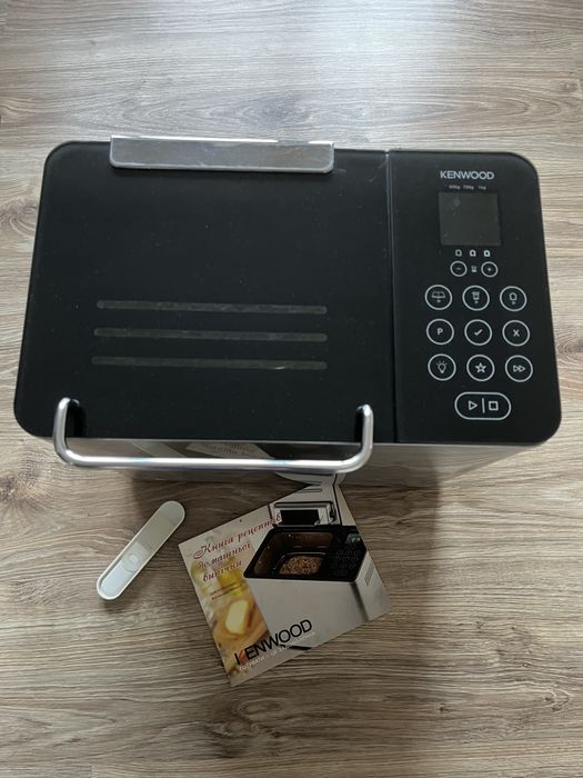 Хлібопічка Kenwood BM450