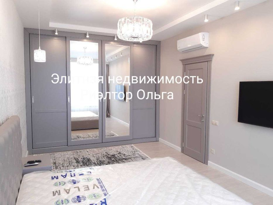Сдам VIP ЖК "Ренессанс" дизайнерский ремонт / Кировский сквер! Центр! Своя терраса!