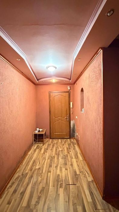 Вигідна ціна за 1к квартиру, 57м2. Перший поверх. Терміново.