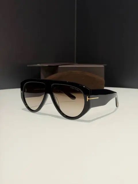 Сонцезахисні окуляри Tom Ford