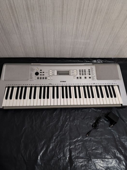 Сентизатор Yamaha YPT-360