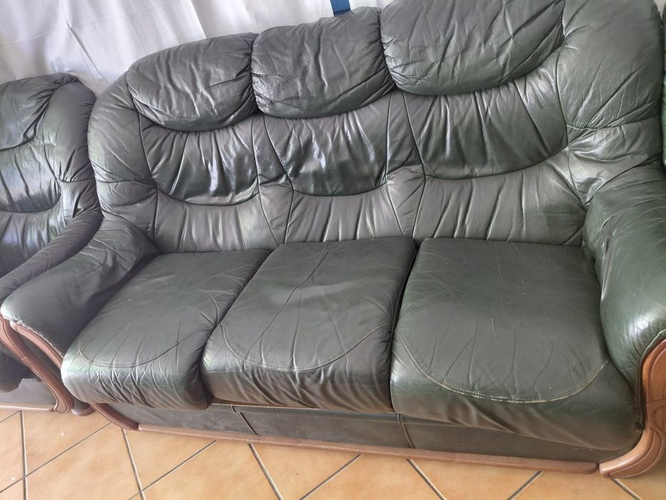 Vendo conjunto de 3 solfas em pele