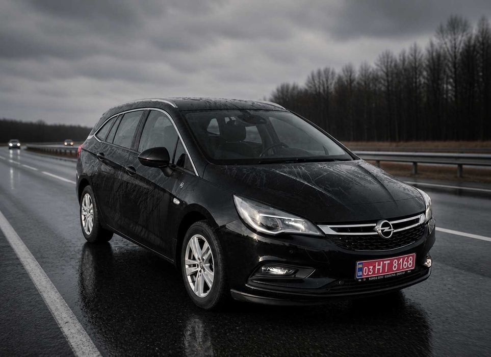 Opel Astra K Sports Tourer (універсал) у відмінному стані.
