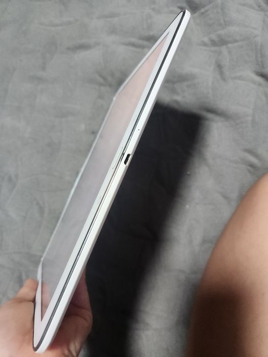 планшет Планшет Samsung Galaxy Tab 4 10.1 SM-T530 Wi-Fi