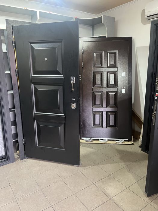 Двері вхідні броньовані РОЗПРОДАЖ