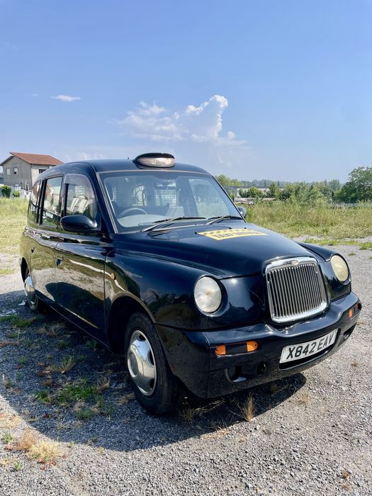 Vendo taxi ingles em nuito bom estado