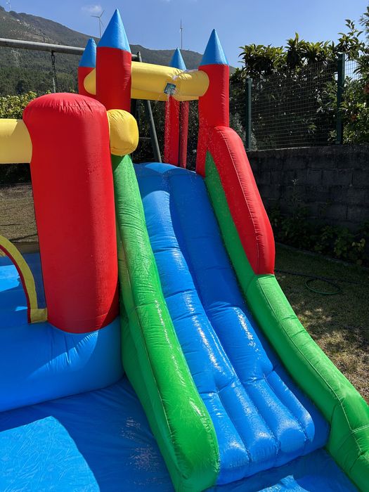 Aluguer Insuflável Crianças