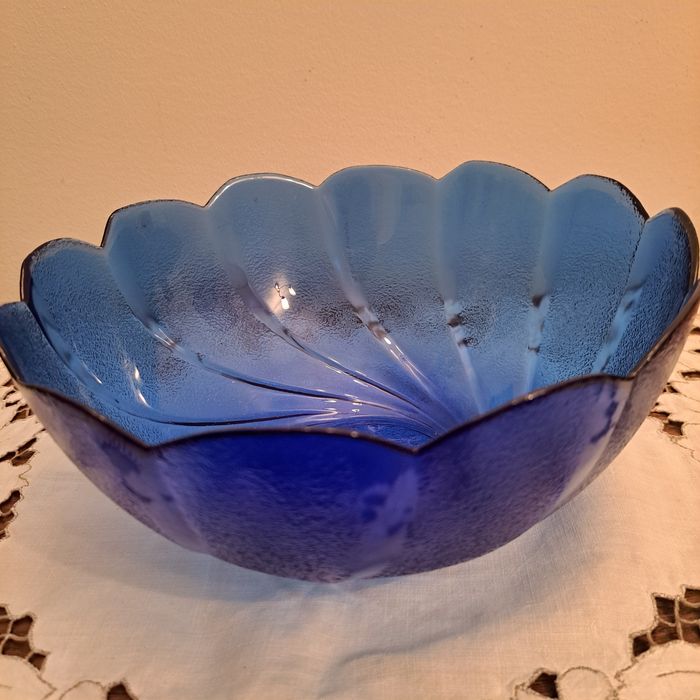 Taca de doce ou fruta azul cobalto