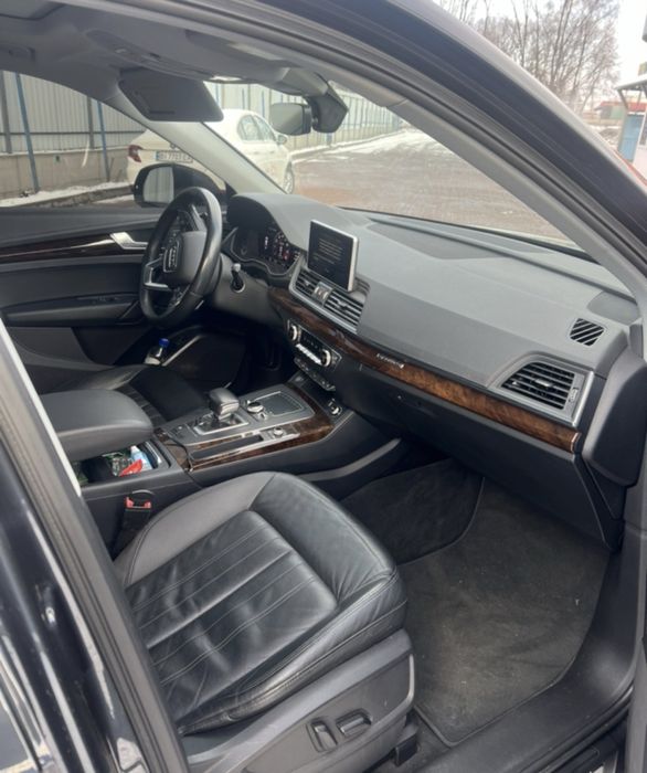 AUDI Q5 2018 року