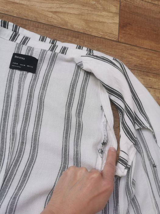 Kamizelka Bershka 38 M biała w czarne paski wiskoza len