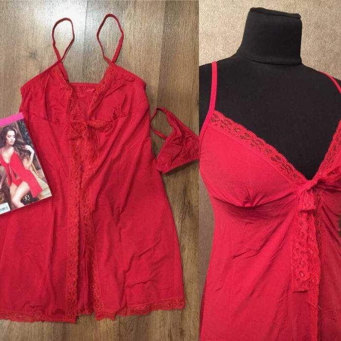 Комплект пеньюар и трусики-стринги