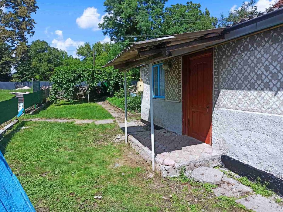 Продається затишний житловий будинок