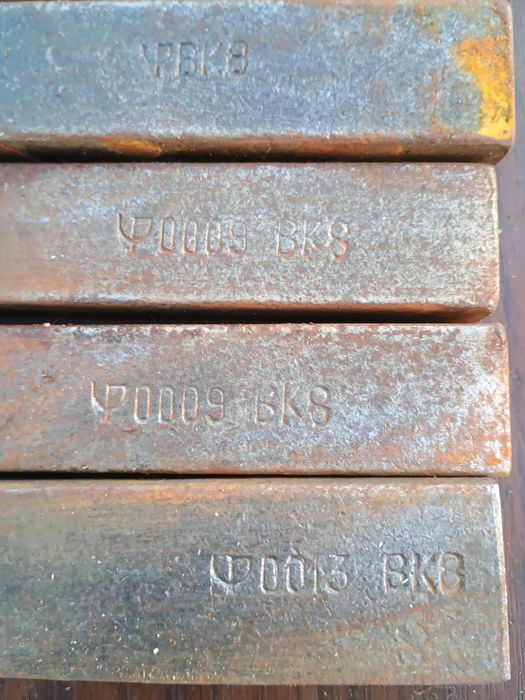 Продам резцы отрезные