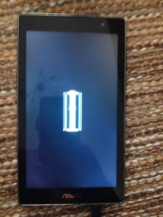 Tablet asus zen pad impecável com carregador