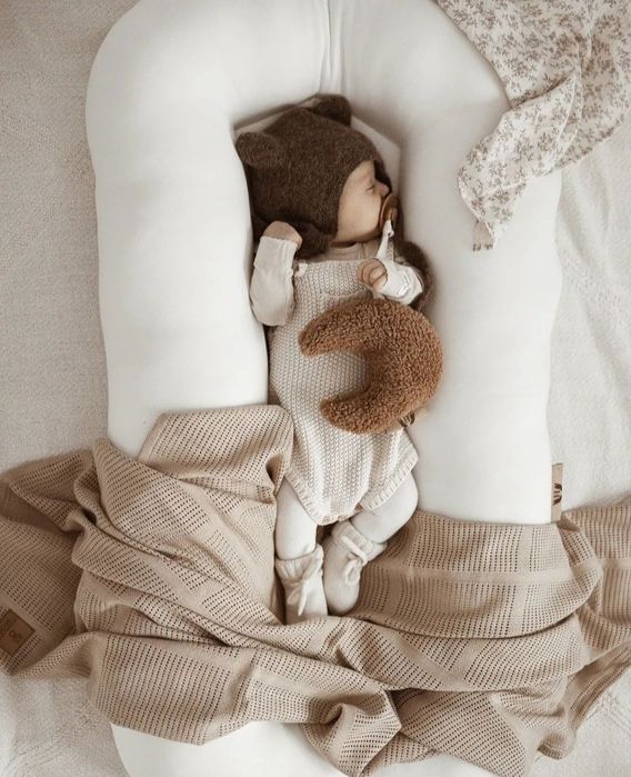 Gniazdko niemowlęce kokon gniazdo me ergonomiczne snuggle