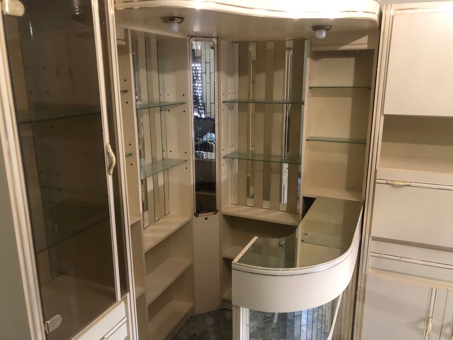 Mobília de Sala com Bar. 5 peças. Seminovo. Urgente!