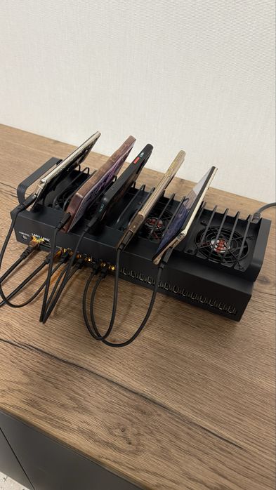 Бокс для фермы мобильных телефонов