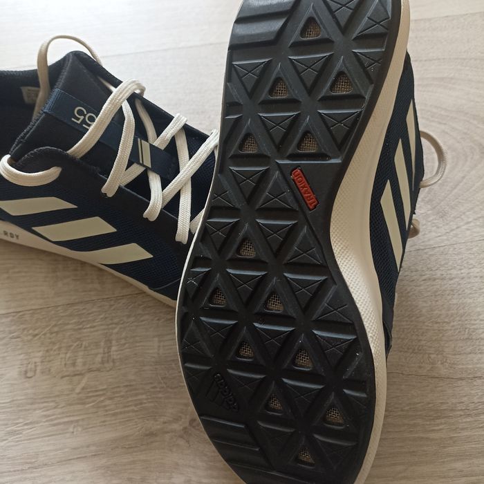 кросівки чоловічі adidas terrex розмір 40.5