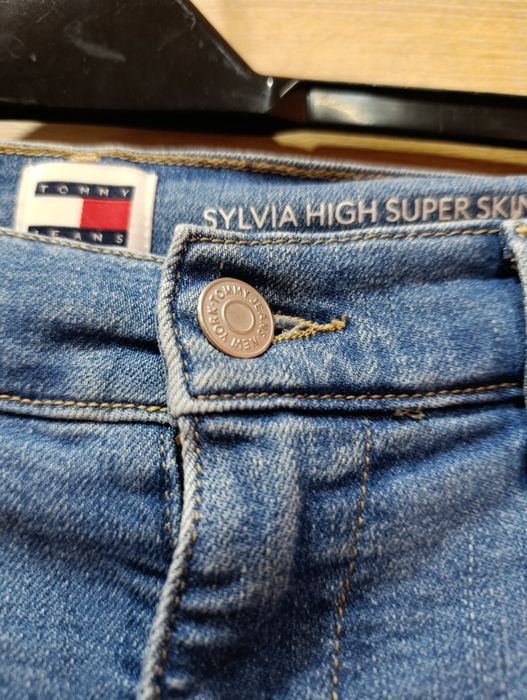 Tommy Jeans Sylvia High Super Skinny w rozmiarze 31/30