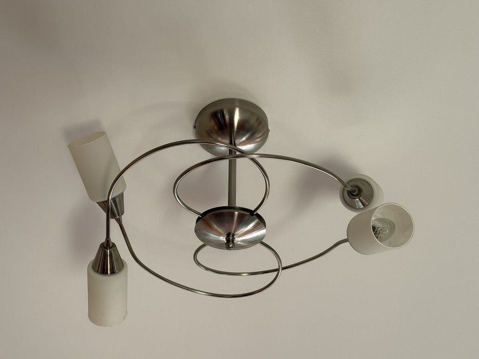 3 Candeeiros como Novos 15€