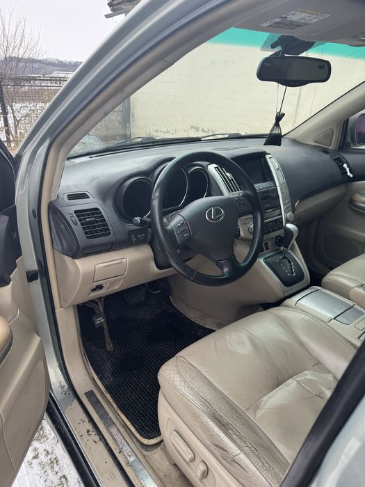 Продам Lexus RX400h